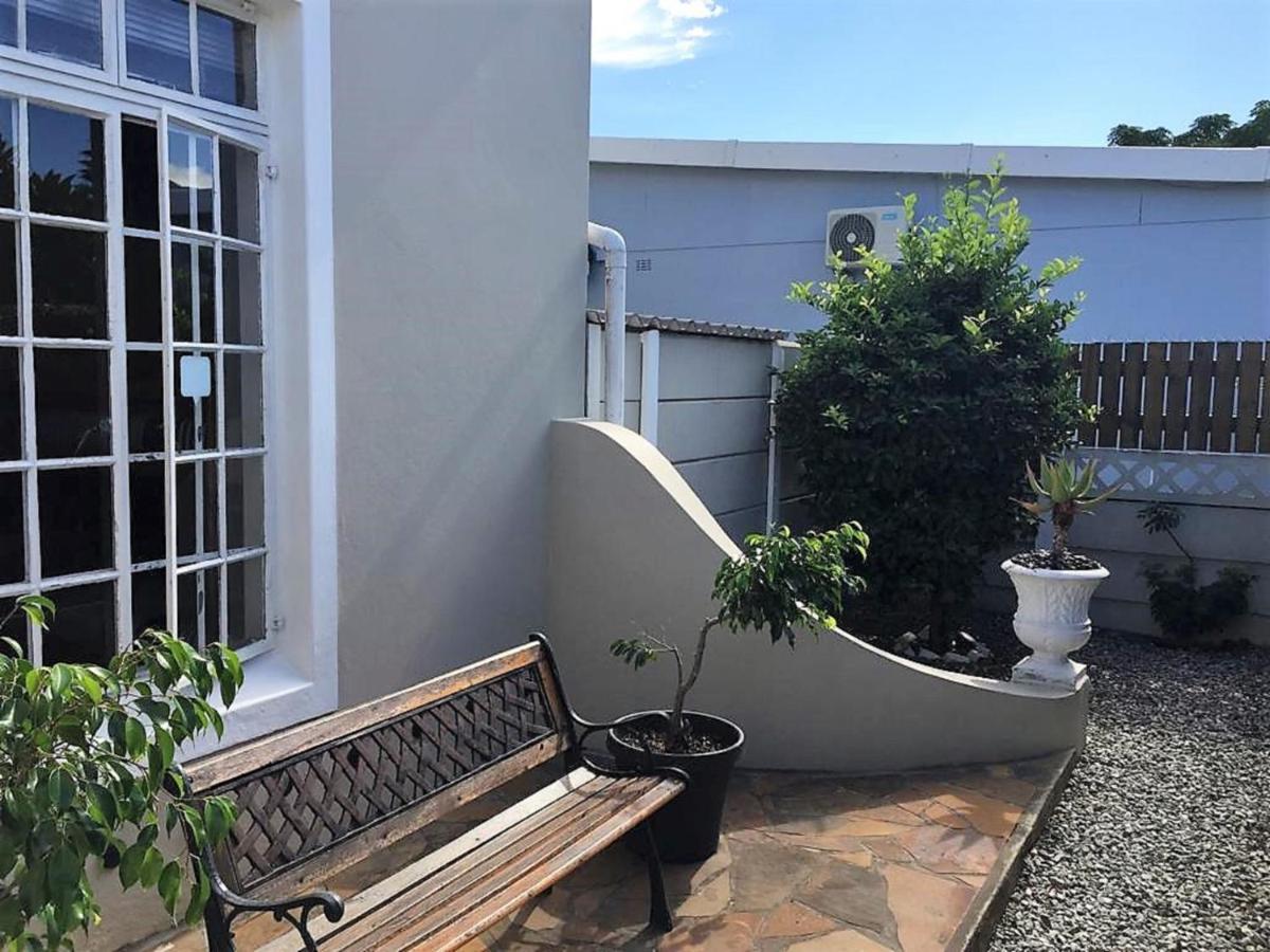 Keedols Inn & Backpackers Knysna Bagian luar foto