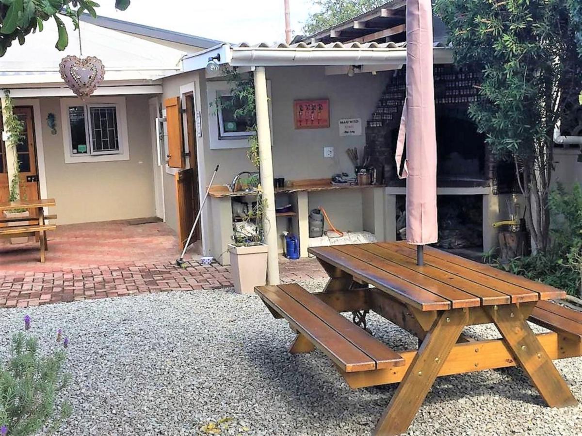 Keedols Inn & Backpackers Knysna Bagian luar foto