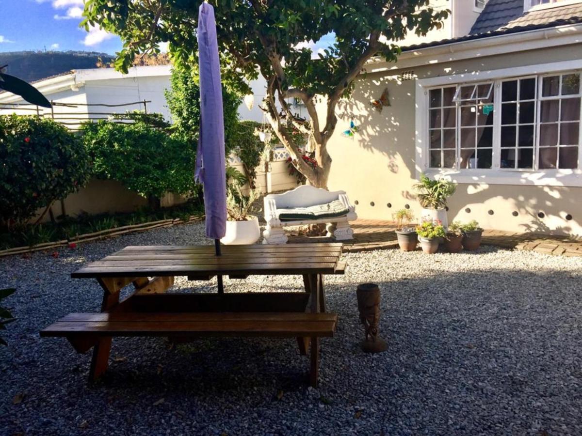 Keedols Inn & Backpackers Knysna Bagian luar foto
