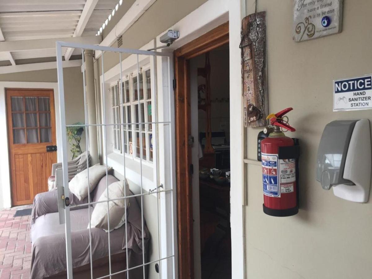 Keedols Inn & Backpackers Knysna Bagian luar foto