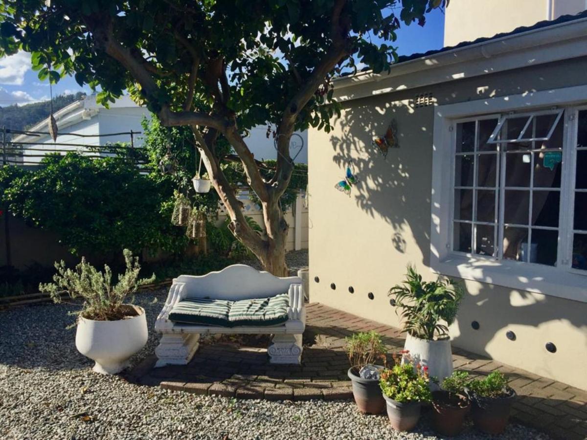 Keedols Inn & Backpackers Knysna Bagian luar foto