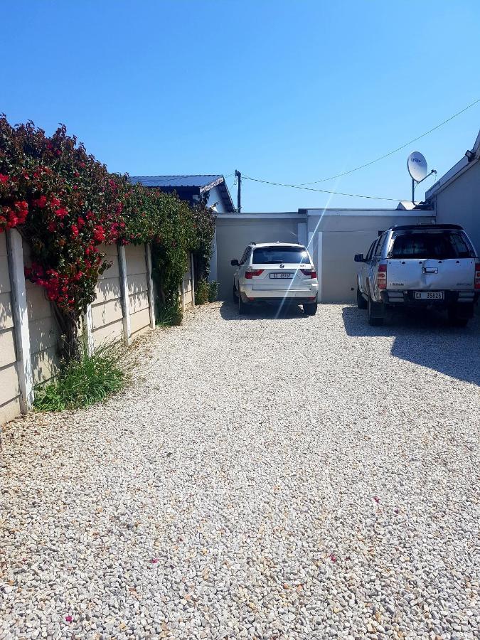 Keedols Inn & Backpackers Knysna Bagian luar foto